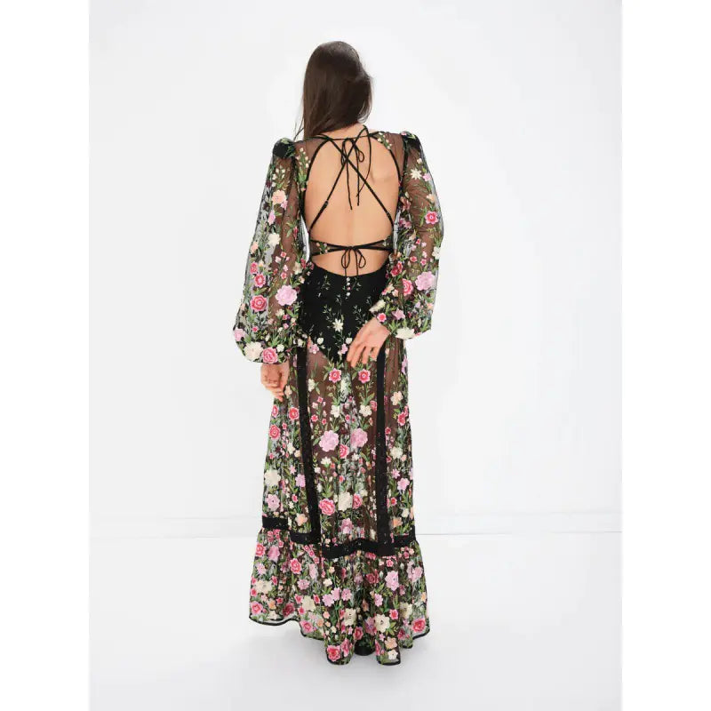 Rhea Dress Light. Graceful. Unmistakably chic