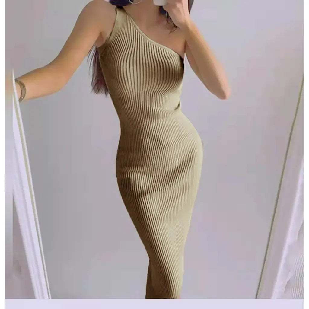 Slim-Fit Hip Knitwear Dress