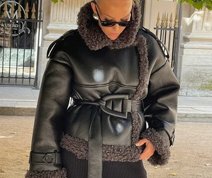 Liora – Long Belted Lightweight Coat