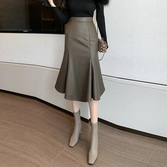 Riviera Curve High-Waisted Fishtail PU Skirt