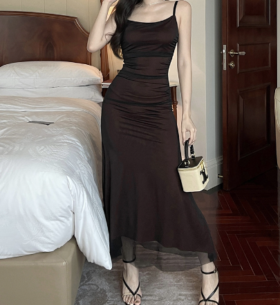 Elegant Mid-Length Party Dress