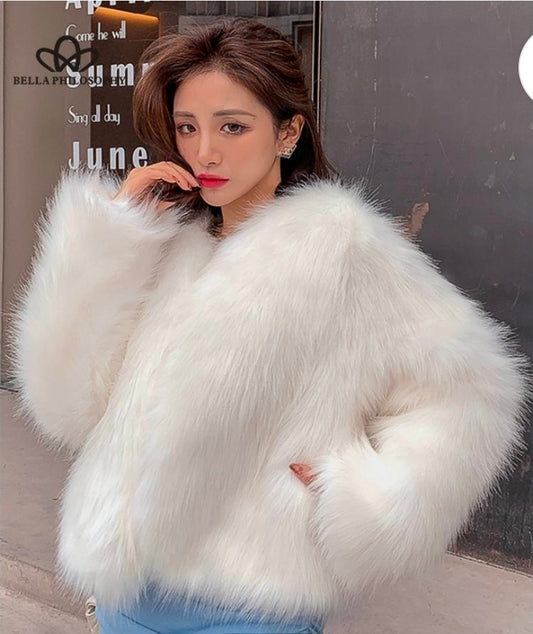 Valerine – Short Imitation Fur Coat
