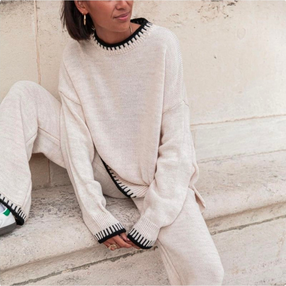 Elowen – Minimalist Solid-Color Two-Piece Set